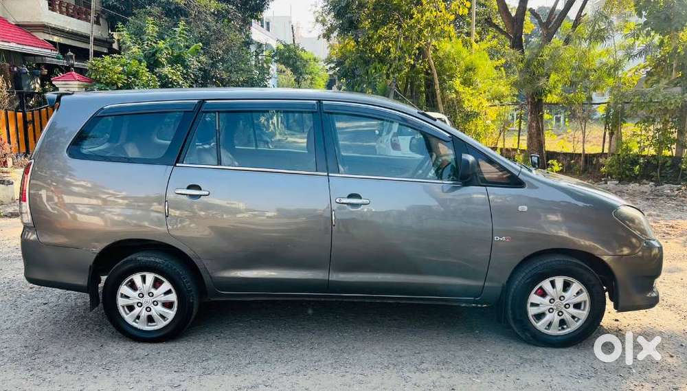 Toyota Innova 2.0 V, 2011, Diesel