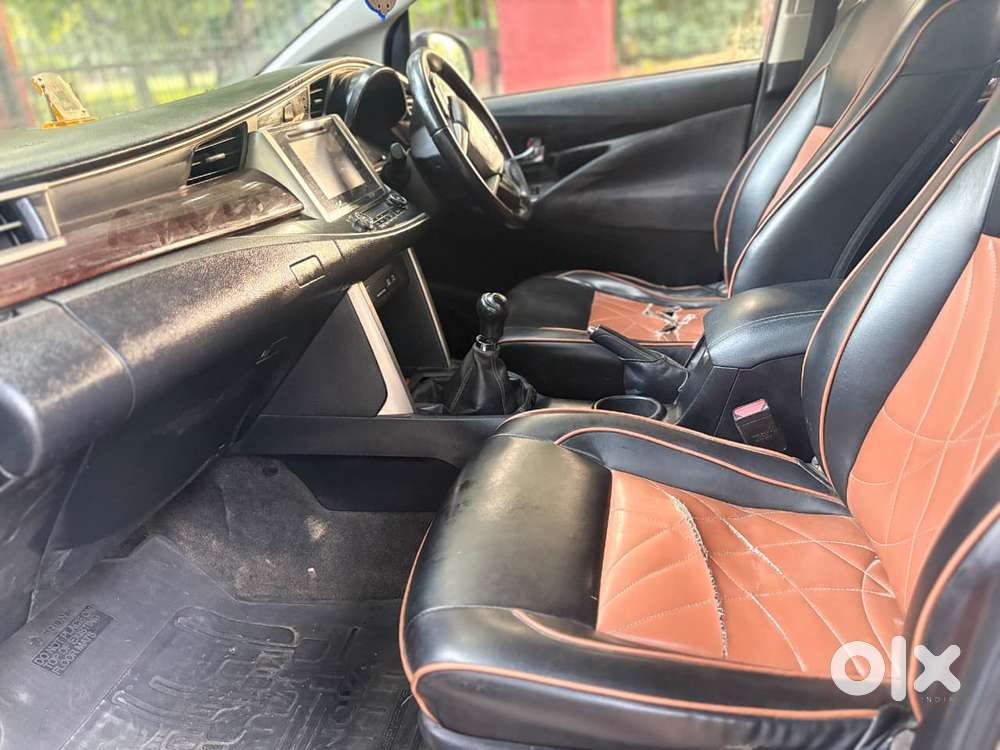 Toyota Innova Crysta 2.4 V, 2016, Diesel