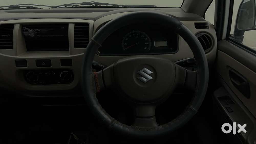 Maruti Suzuki Estilo Lxi Bs-iv, 2013, Petrol