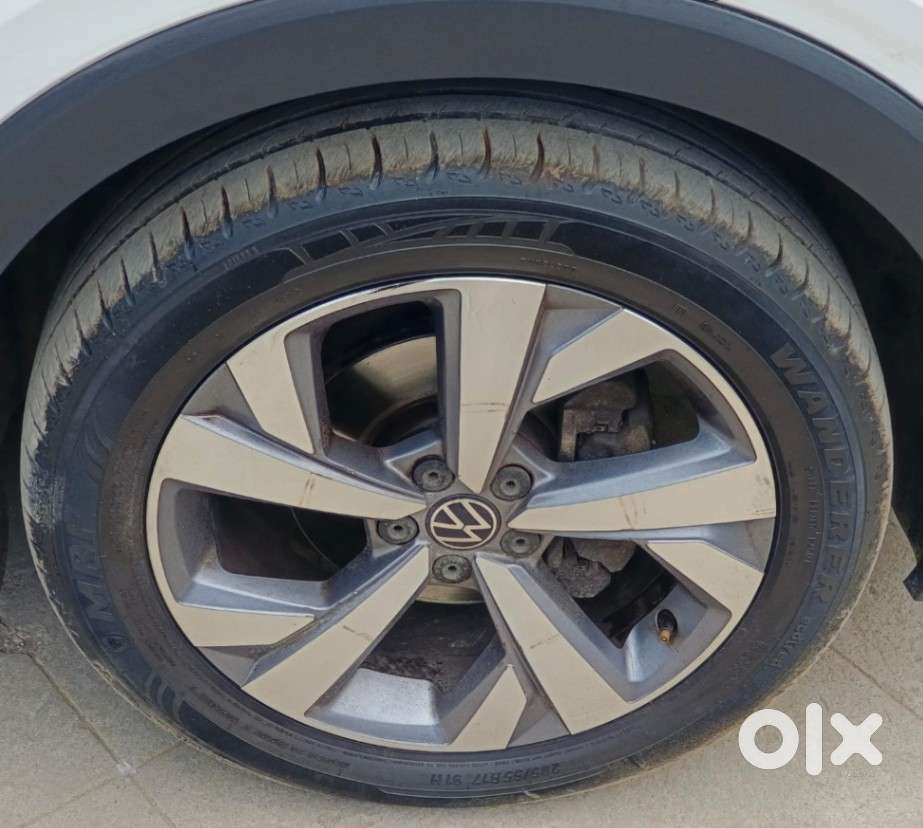 Volkswagen Taigun 1.0 Tsi Topline At, 2022, Petrol