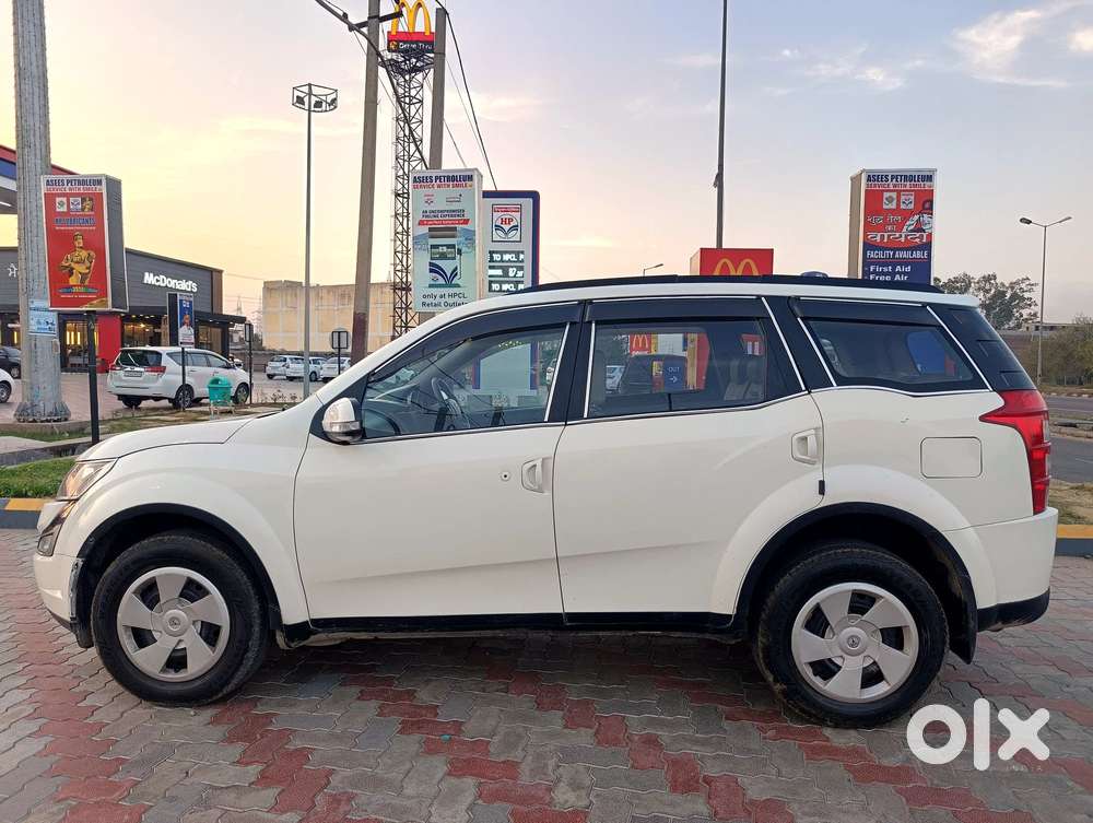 Mahindra Xuv500 At W6 2wd, 2017, Diesel