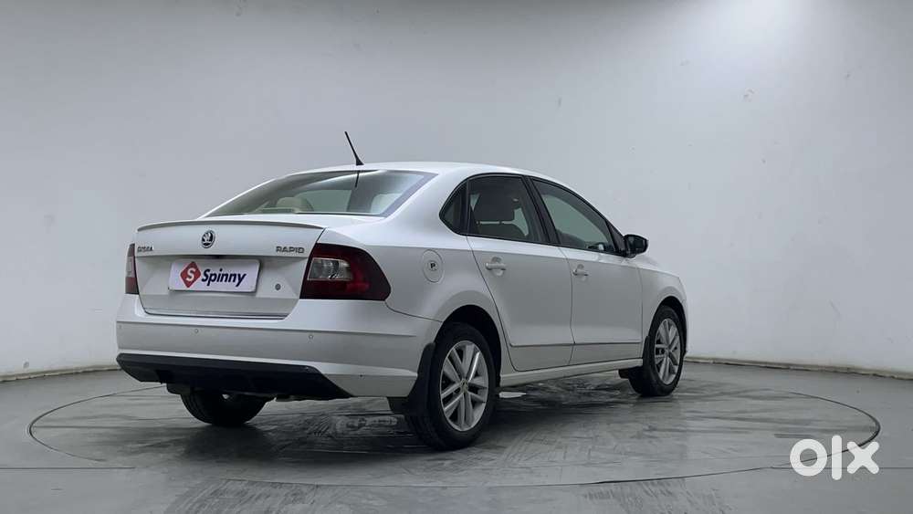 Skoda Rapid 1.5 Tdi Style/1.5 At Style, 2021, Petrol