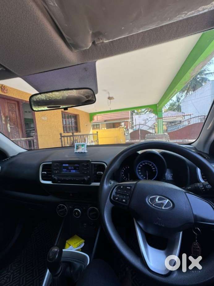 Hyundai Venue S 1.2 Petrol, 2021, Petrol