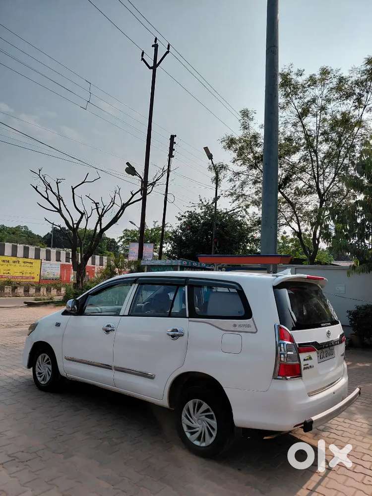 Toyota Innova 2015 Diesel Well Maintained