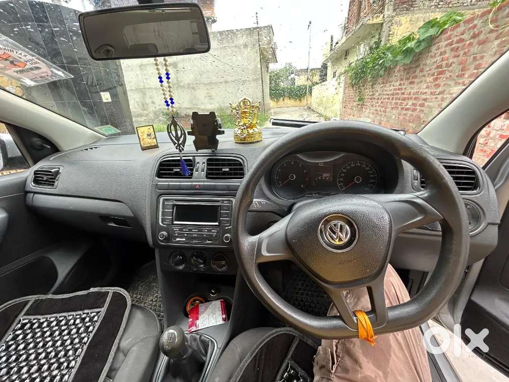 Volkswagen Polo 2015 Petrol 72000 Km Driven