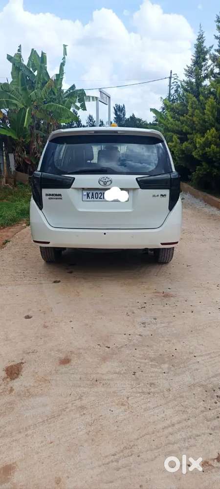 Toyota Innova Crysta 2016
