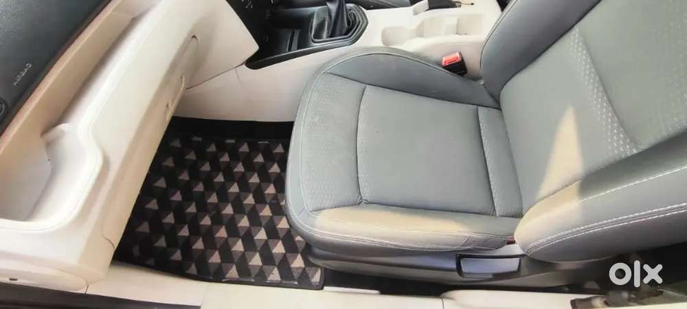 Mahindra Xuv300 Diesel 2022 With Sunroof With Zero Dep Insurance March