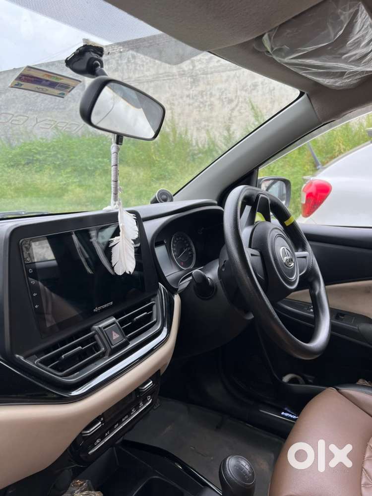 Toyota Glanza Petrol Manual 2024