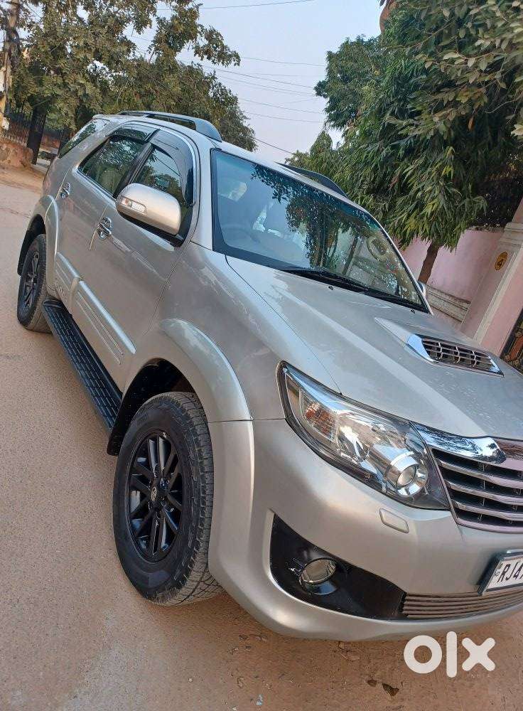 Toyota Fortuner 3.0 4x2 Mt, 2012, Diesel