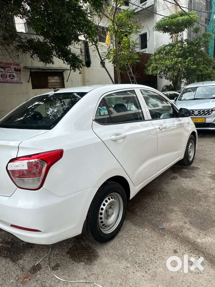 Hyundai Xcent 2018 Petrol