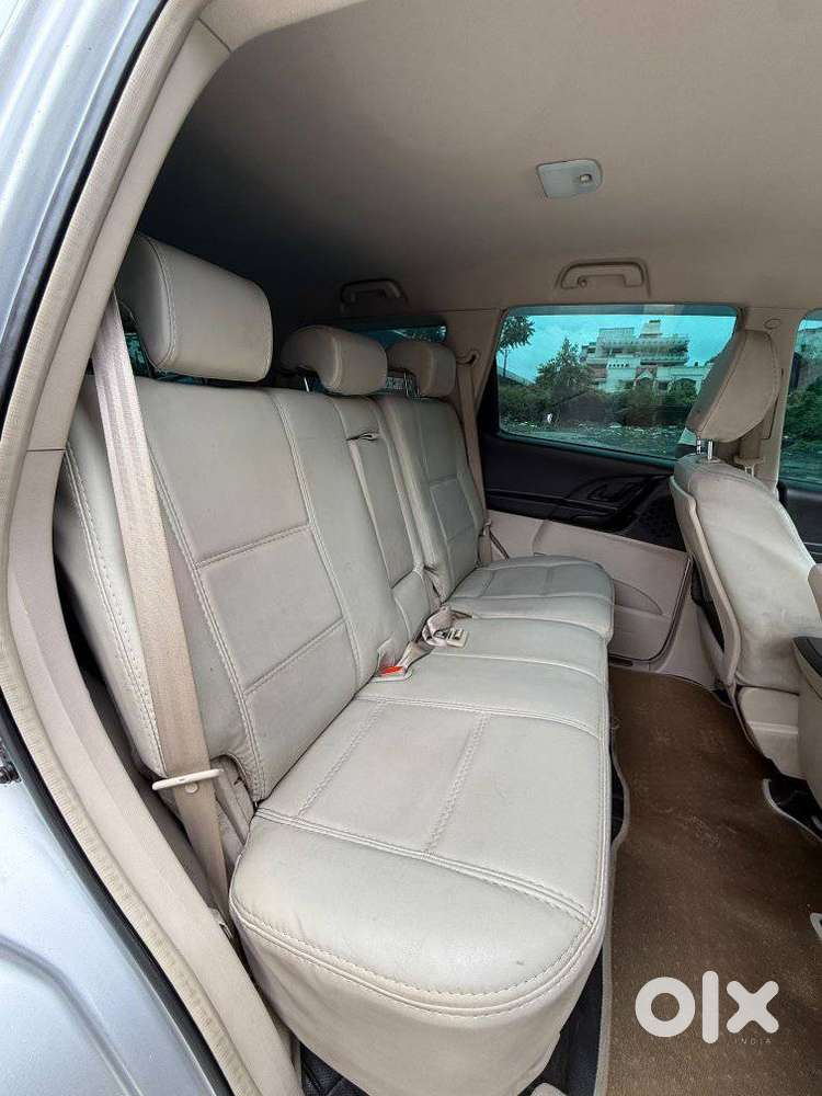 Mahindra Xuv500 W4, 2017, Petrol