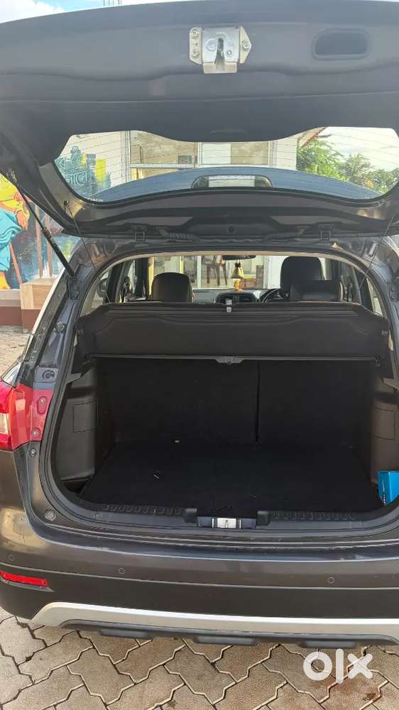 Maruti Suzuki Brezza 2022 Petrol 72000 Km Driven