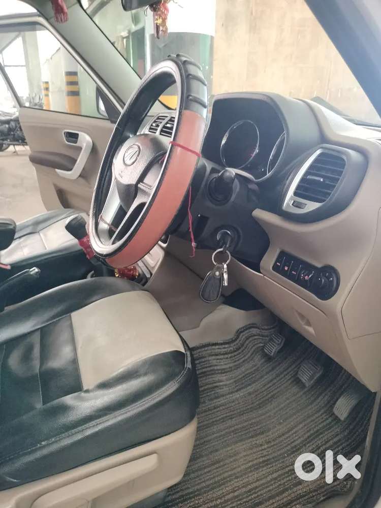 Mahindra Tuv 300 2016 Diesel 70879 Km Driven