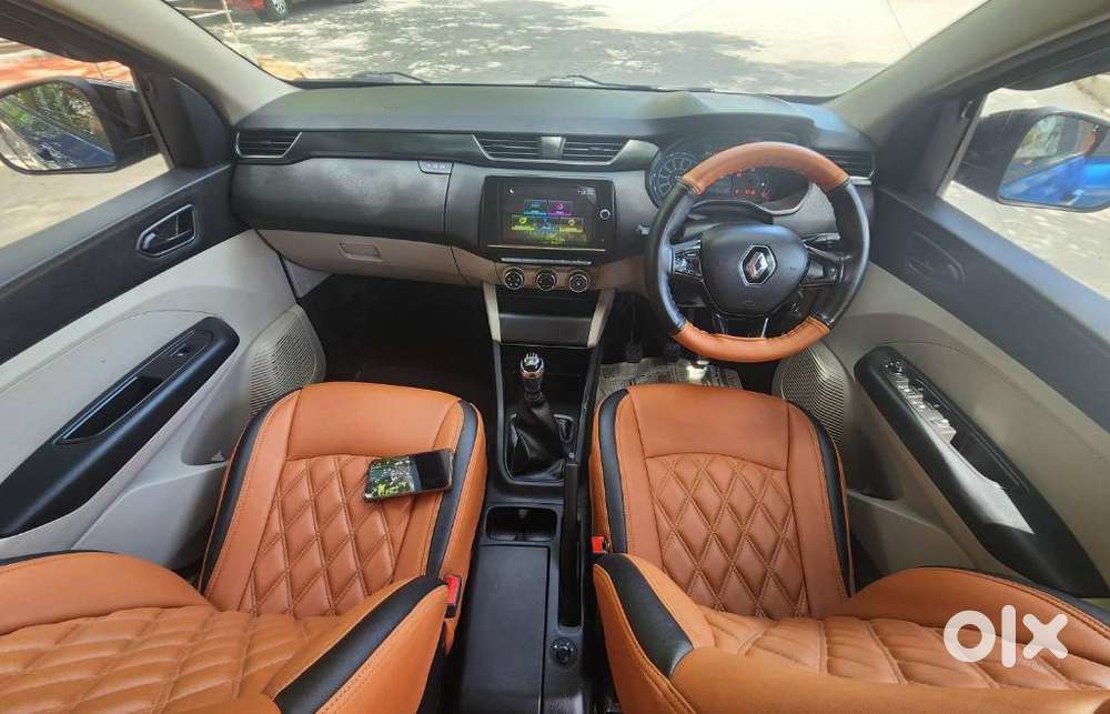 Renault Triber Rxt, 2023, Petrol