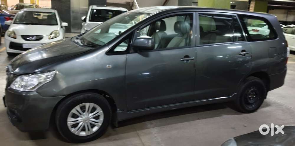 Toyota Innova 2.5 Gx 8 Seater Limited Edition, 2015, Diesel