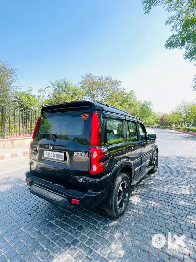 Mahindra Scorpio Classic 2023 Diesel 52000 Km Driven
