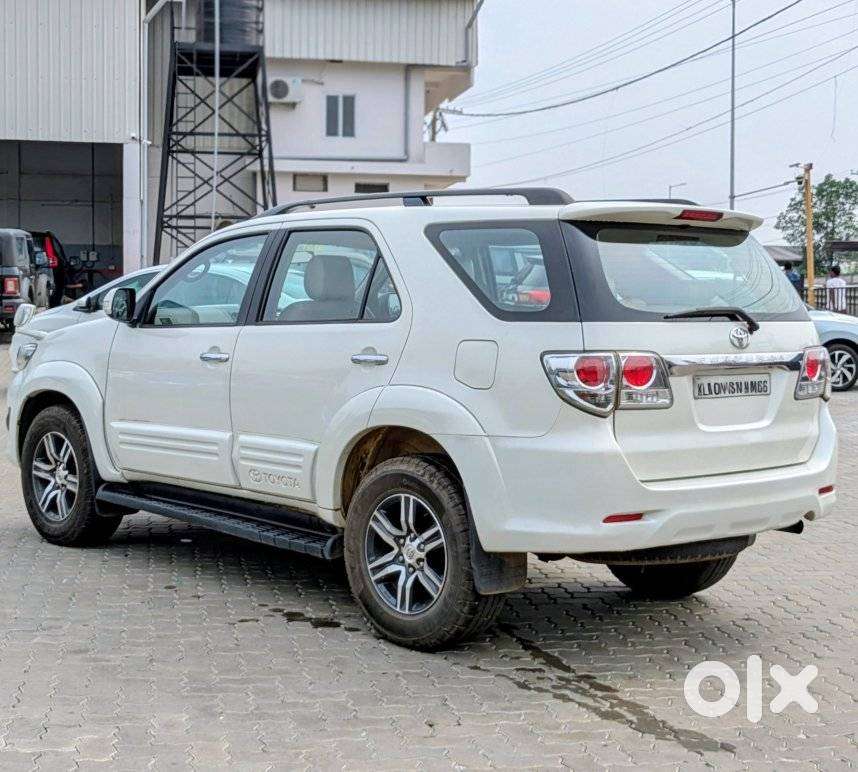 Toyota Fortuner 4x2 At, 2013, Diesel