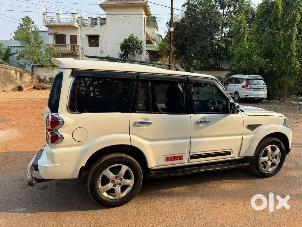 Mahindra Scorpio S11 2021