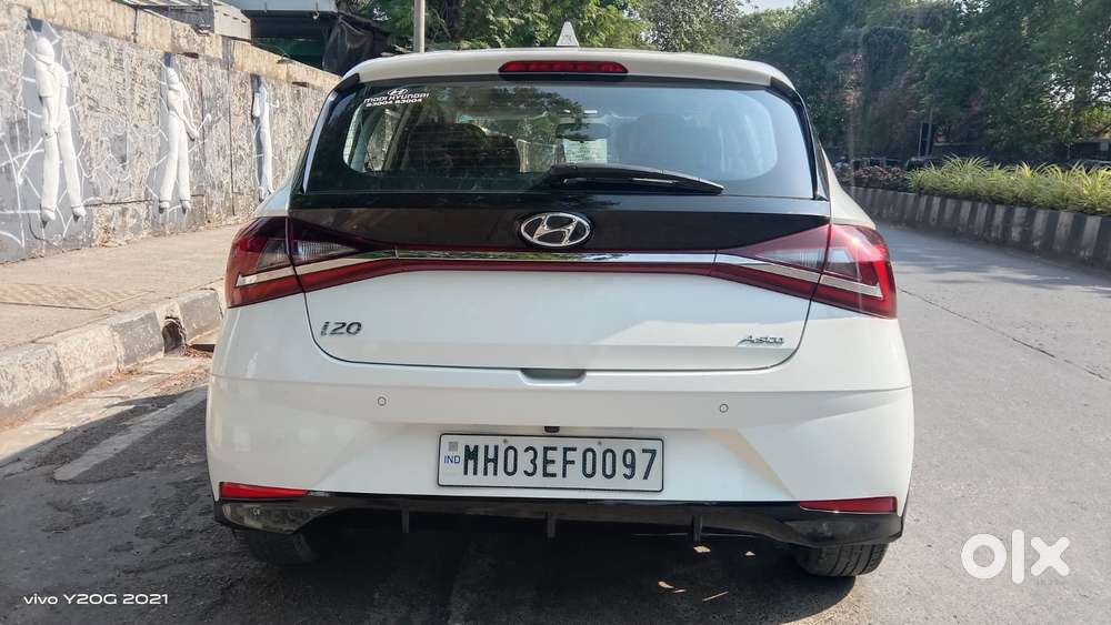 Hyundai I20 Asta (o) 1.2 Mt, 2023, Petrol