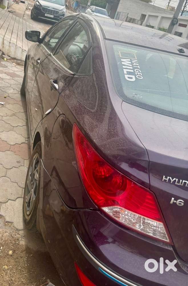 Hyundai Fluidic Verna 2012