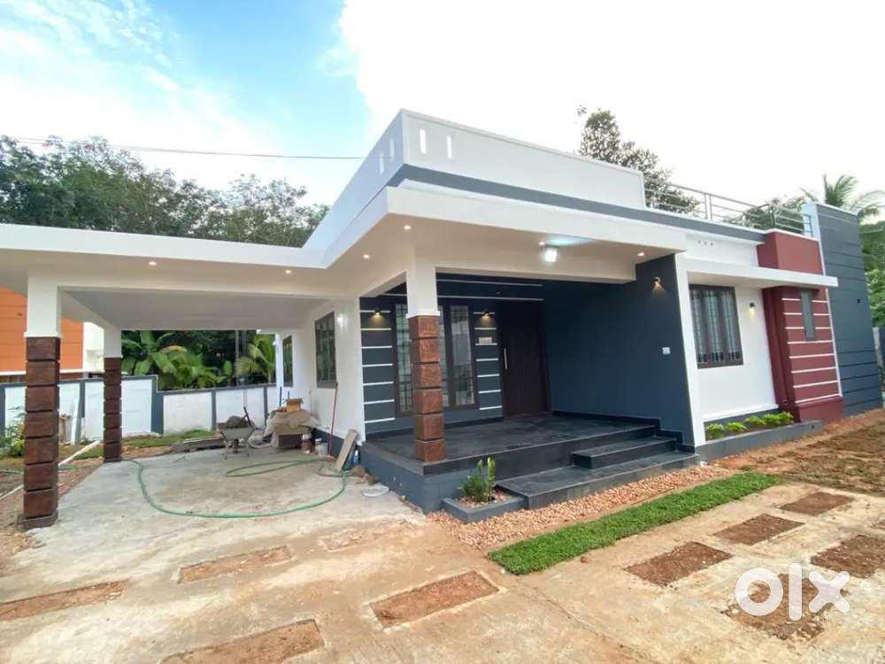 Newly constructed home for sale in Kumbanadothara main road,PTA For