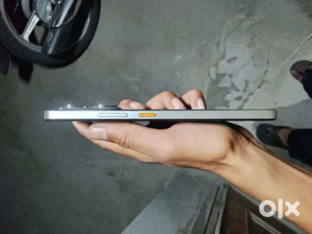 P4 8 256 brand new condition