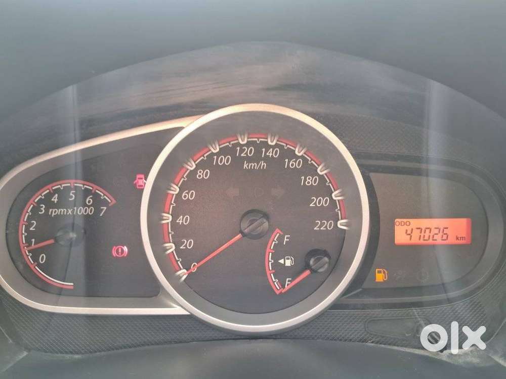 Ford Figo, 2010, Petrol
