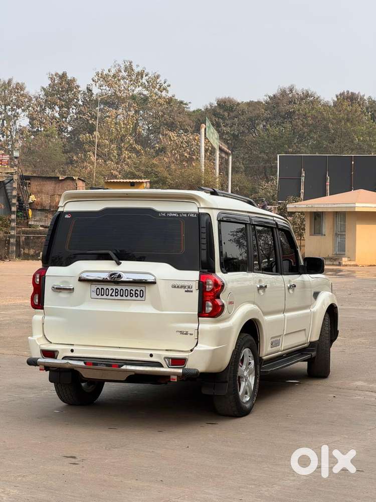 Mahindra Scorpio Classic 2.2 S 11 Mt 7 Str, 2021, Diesel