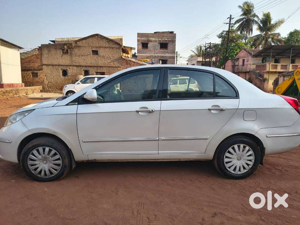 Abs With Ebd, Dual-tone Interiors, Steering-mounted Audio Controls, An