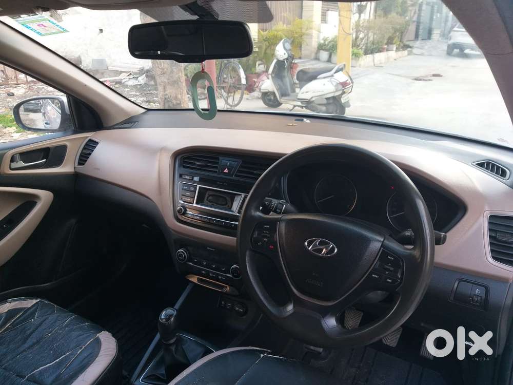 Hyundai Elite I20 Sportz (o) 1.2, 2016, Petrol