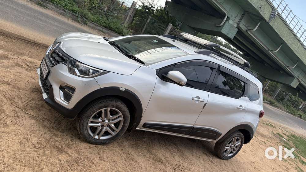 Renault Triber Rxz, 2019, Petrol