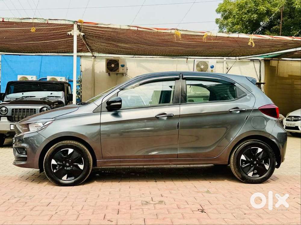 Tata Tiago 1.2 Revotron Xt Rhythm, 2025, Petrol