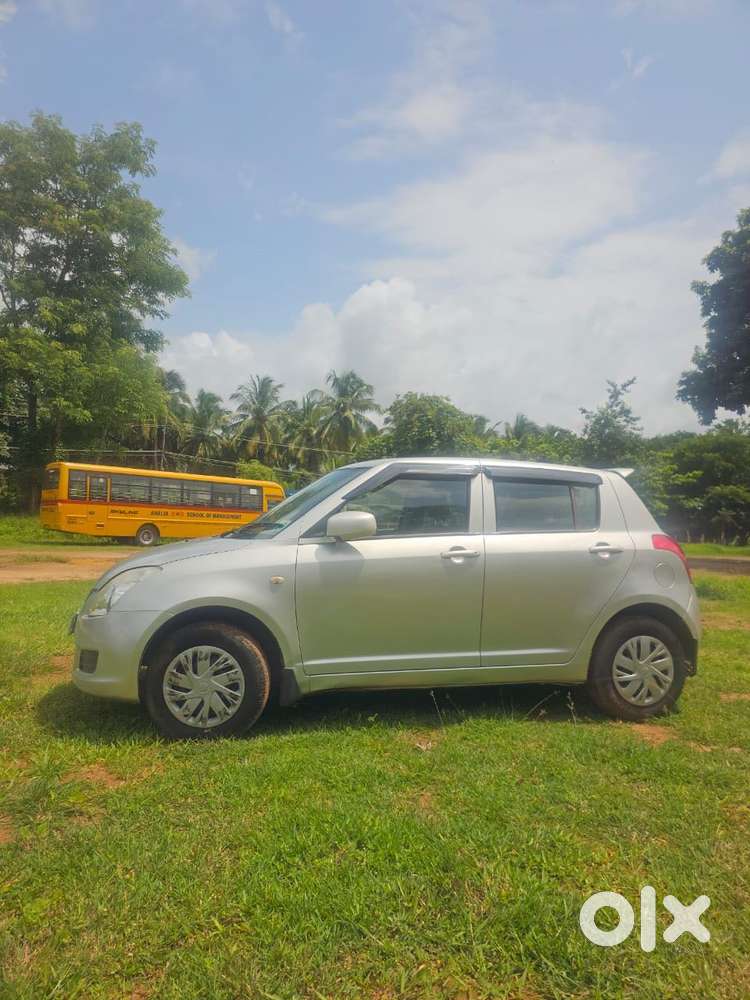 Maruti Suzuki Swift Lxi Option, 2009, Petrol