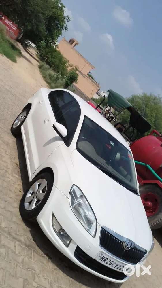 Skoda Rapid Elegance 2015 Year