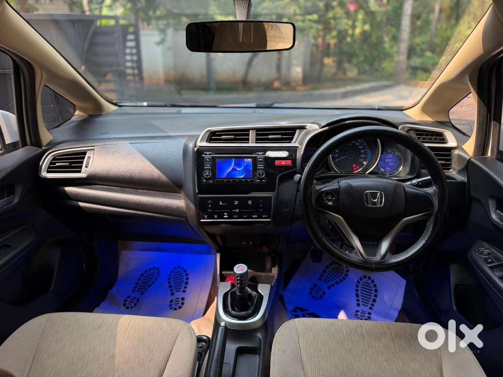 Honda Jazz V Mt Privilege, 2015, Petrol