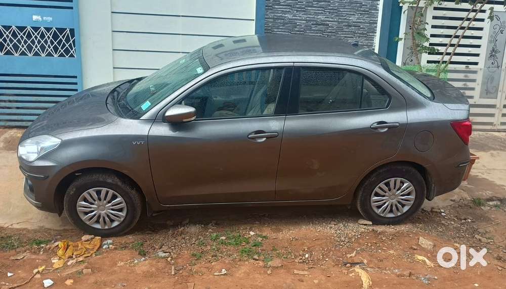 Maruti Dzire 2017 Petrol Automatic 43000km Single Owner