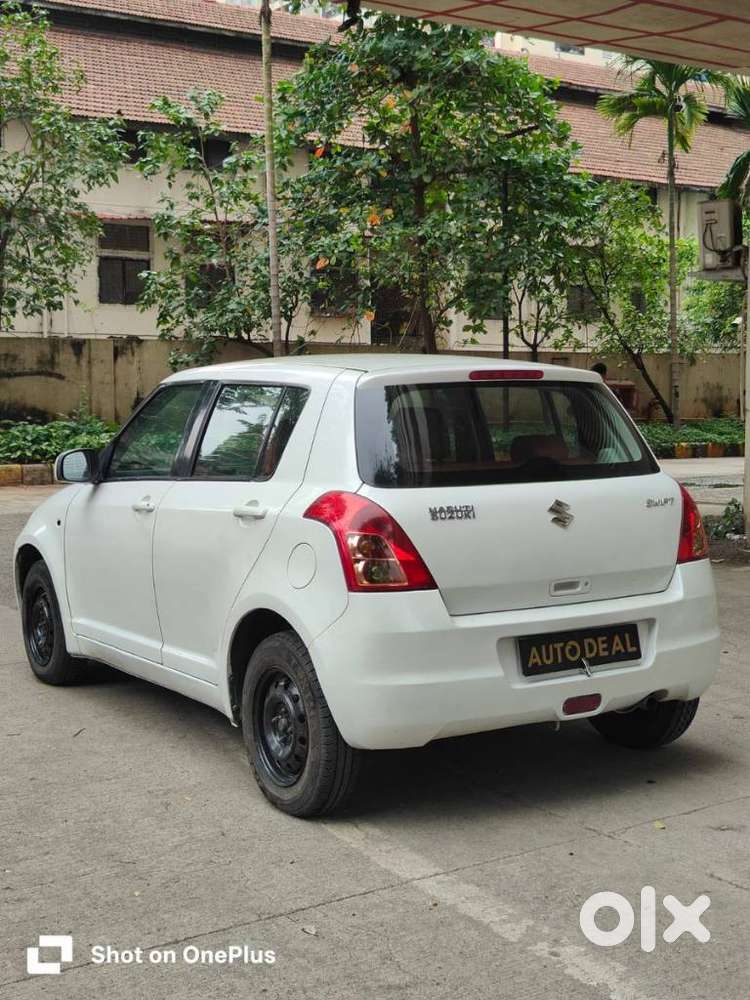 Maruti Suzuki Swift 1.3 Vxi, 2010, Petrol