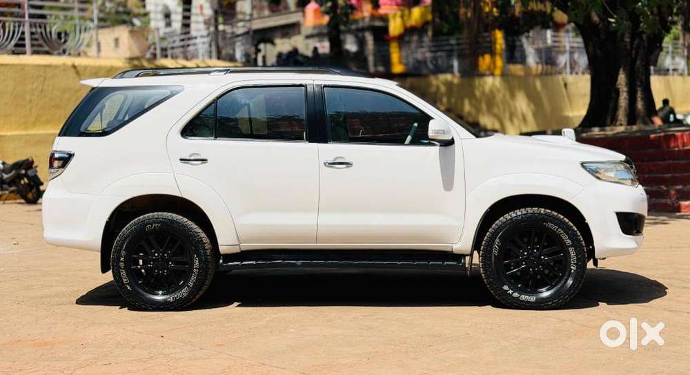 Toyota Fortuner 4x2 At, 2014, Diesel
