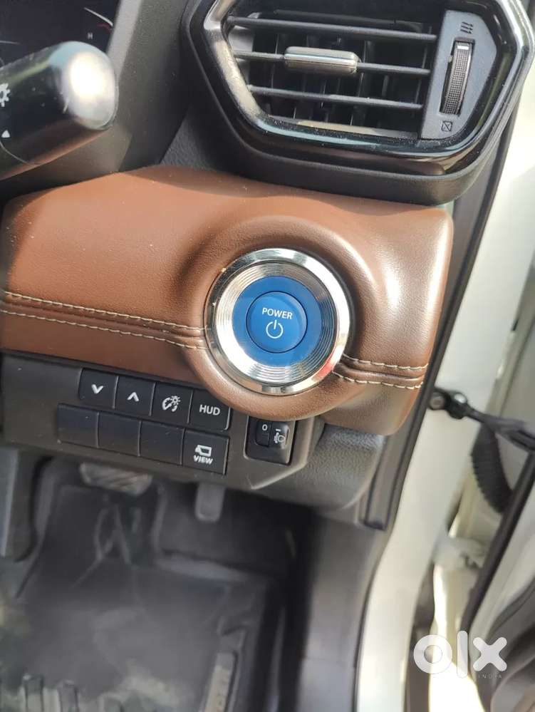Toyota Urban Cruiser Hyryder 1.5 V Hybrid, 2023, Petrol