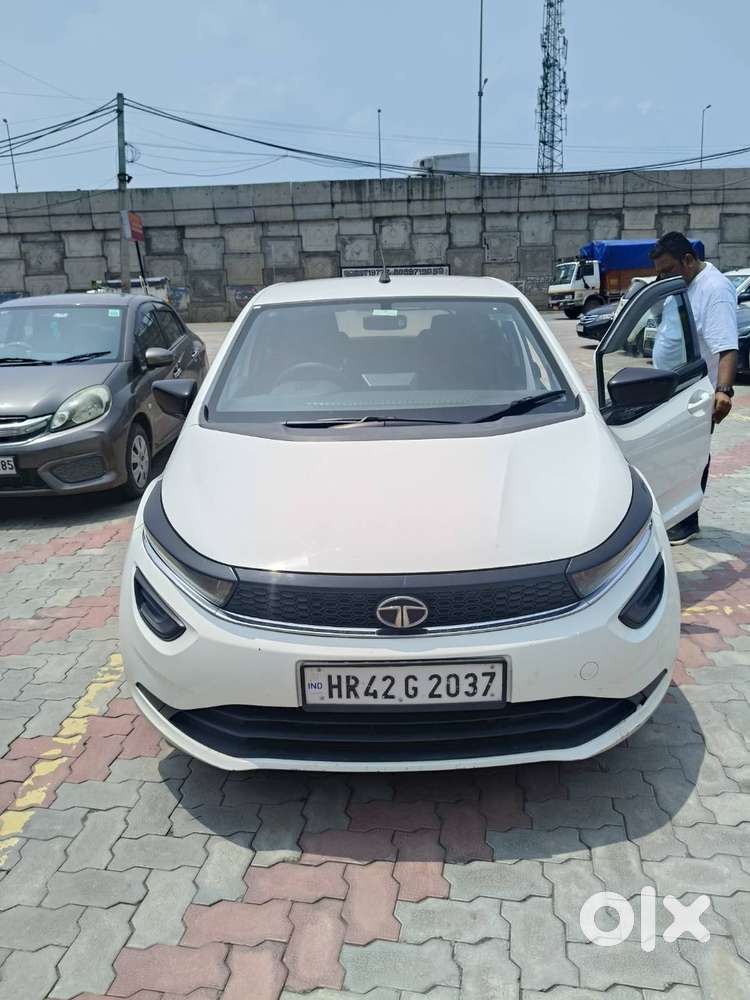 Tata Altroz Petrol 2021