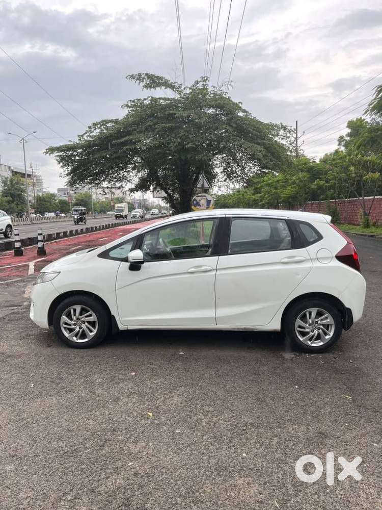 Honda Jazz V Automatic, 2016, Petrol