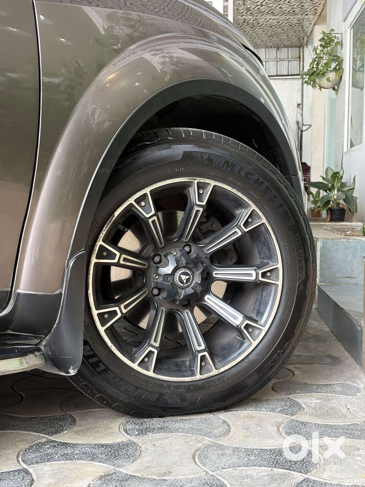 Mahindra Xuv500 2.2 W10 Sportz Edition At, 2017, Diesel