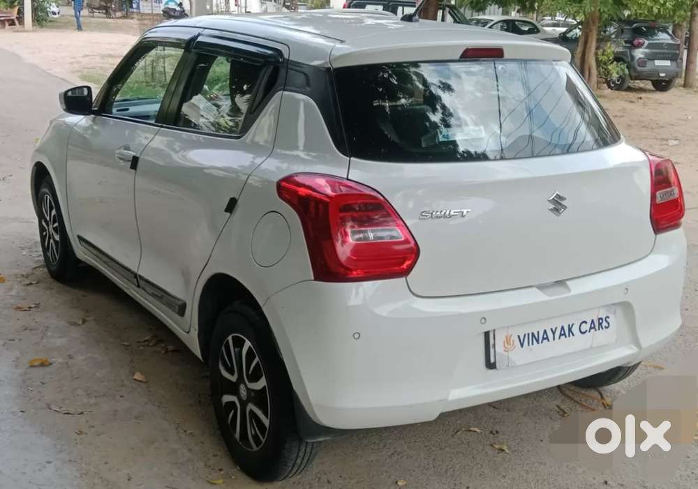 Maruti Suzuki Swift Vxi, 2022, Petrol