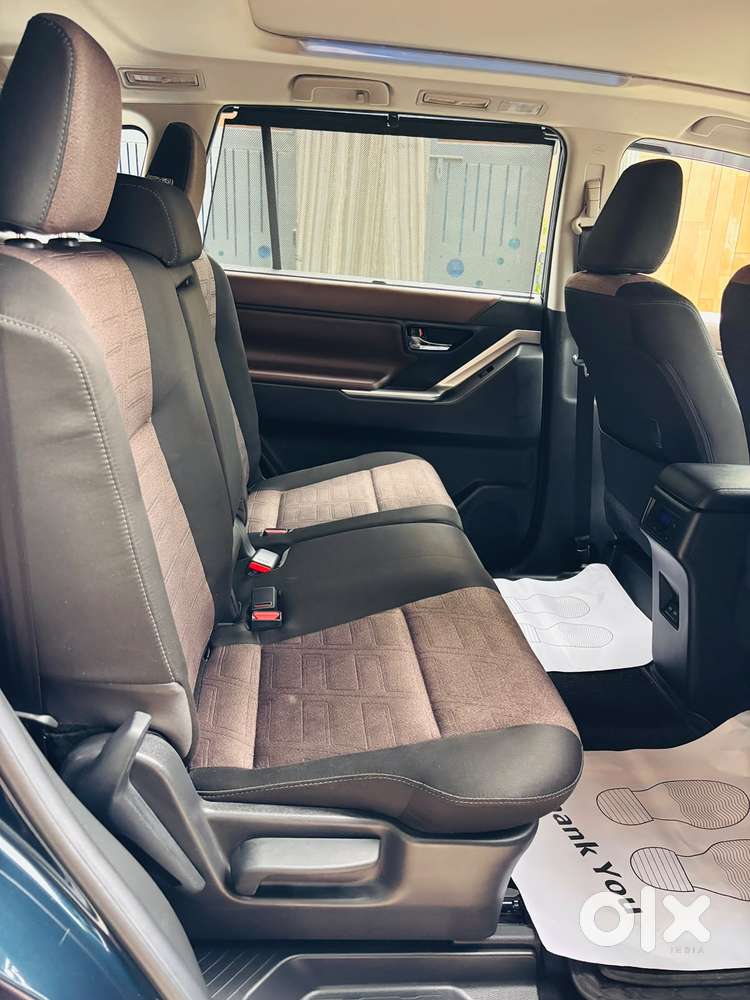 Toyota Innova Hycross 2.0 Vx Hybrid 7 Str, 2023, Petrol