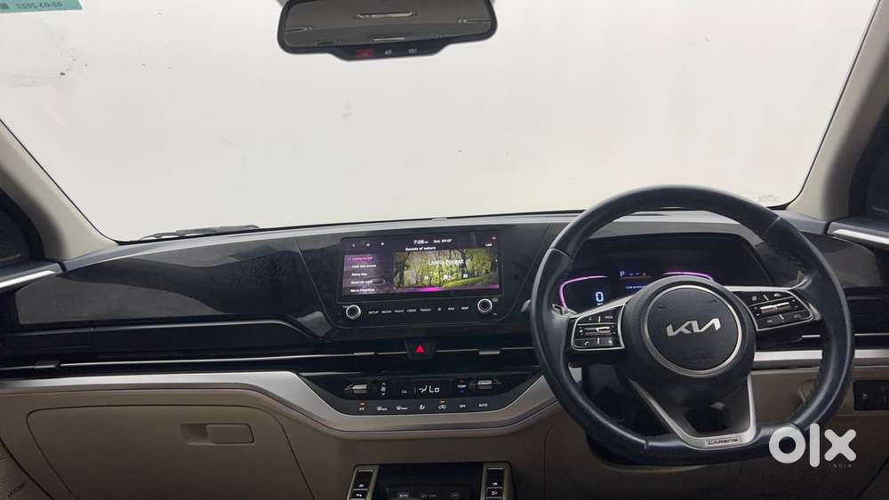 Kia Carens 1.4 Luxury Plus Dct 7 Str, 2022, Petrol