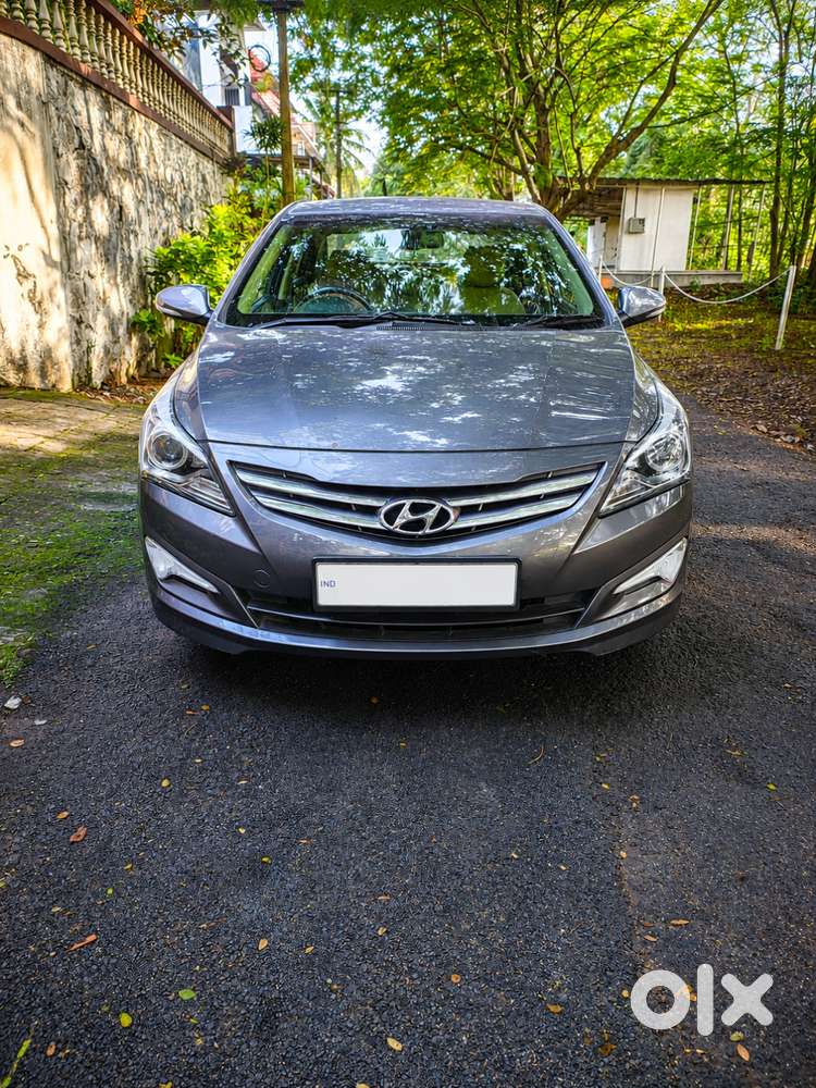 Hyundai Fluidic Verna 1,6 Sx  Petrol Well Maintained