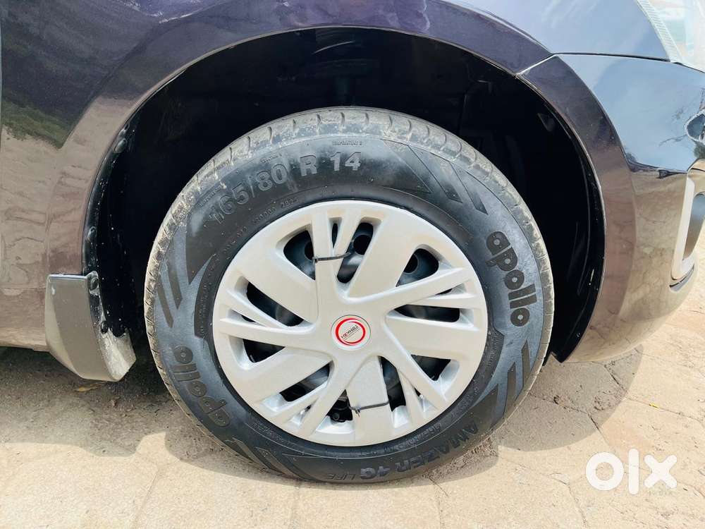 Maruti Suzuki Swift Vxi + Manual, 2017, Petrol