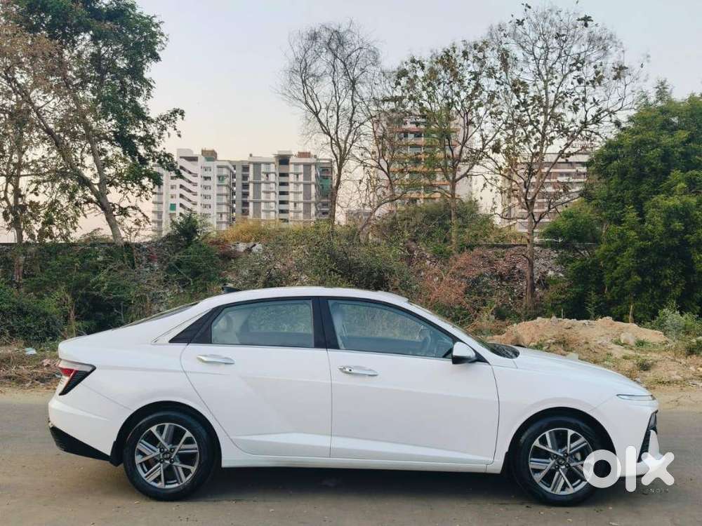Hyundai Verna 1.5 Sx Petrol Mt, 2023, Petrol