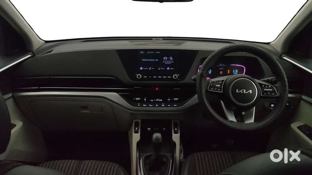 Kia Carens 1.5 Prestige Plus 7 Str Imt, 2022, Petrol