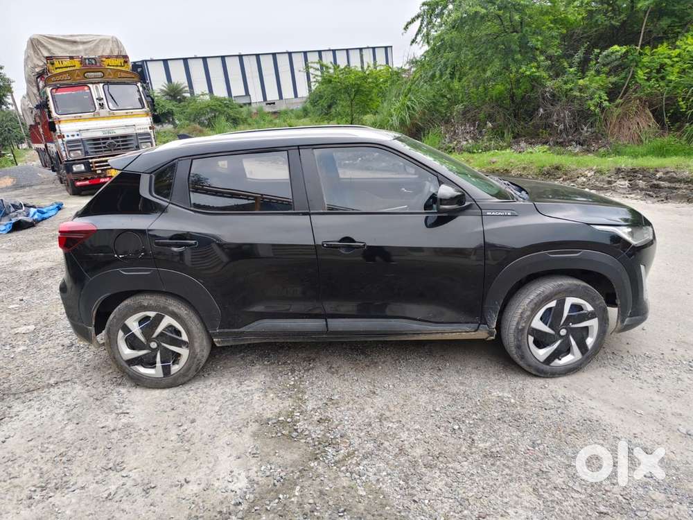 Nissan Magnite 2022 Petrol & Cng 67000 Km Driven
